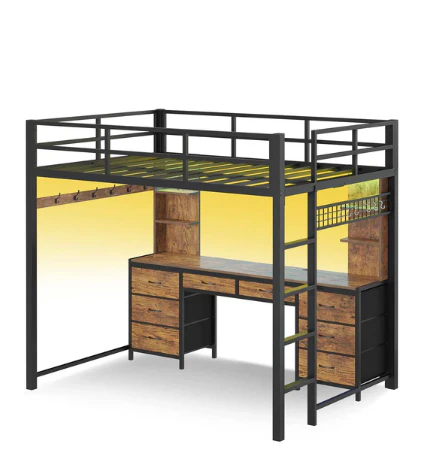 Рабочий уголок